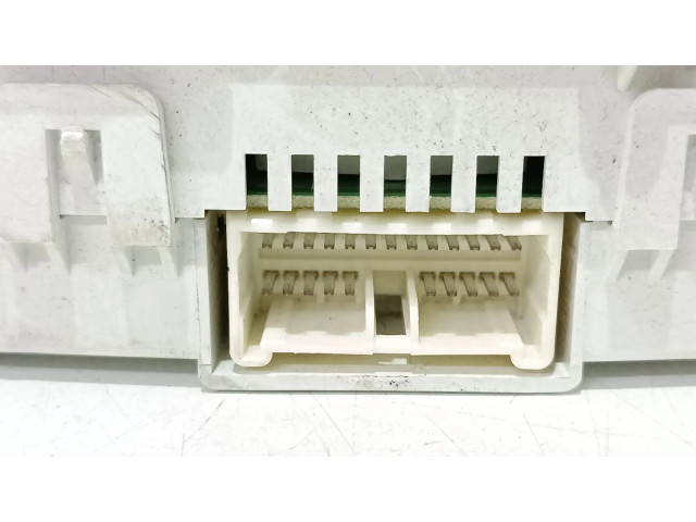 Панель приборов 96804359 Chevrolet Nubira