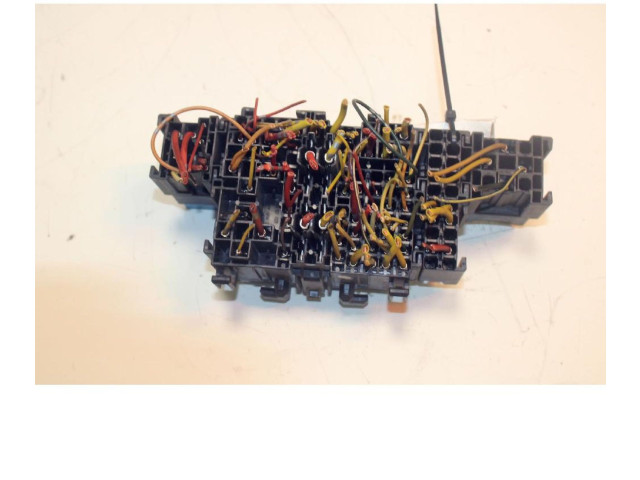 Блок предохранителей    Dacia Duster    