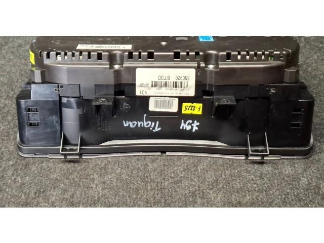 Přístrojová deska Volkswagen Tiguan 2013 5N0920873D