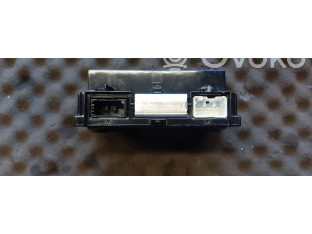 Дисплей    31268055, 691991000U   Volvo C30