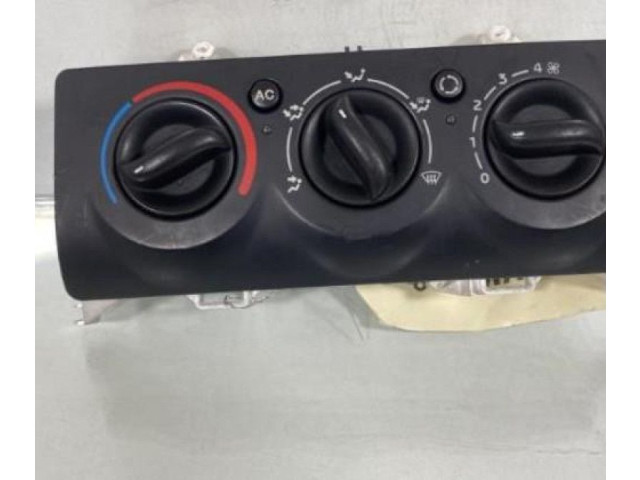 Блок управления климат-контролем    Renault Clio II