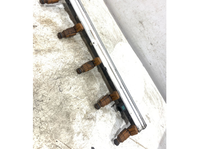 Vstřikovací lišta Volvo S80