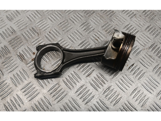 Píst 06M107066AB   Audi Q7 4M    DCB 