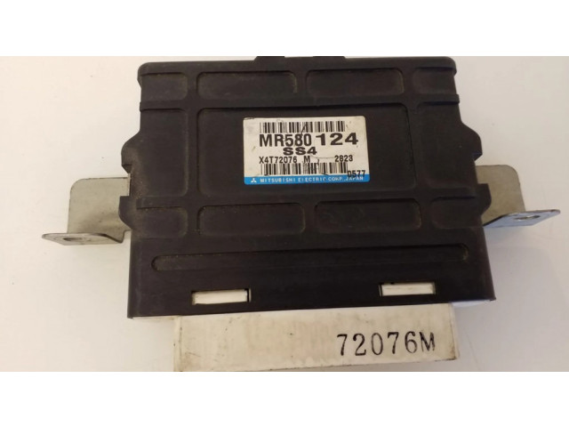 Блок управления MR580124, X4T72076M Mitsubishi Pajero