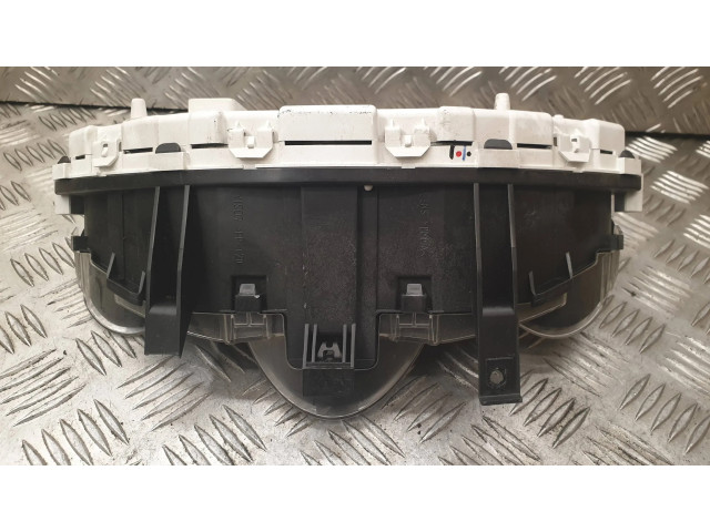 Панель приборов MM0038001 Mitsubishi Colt