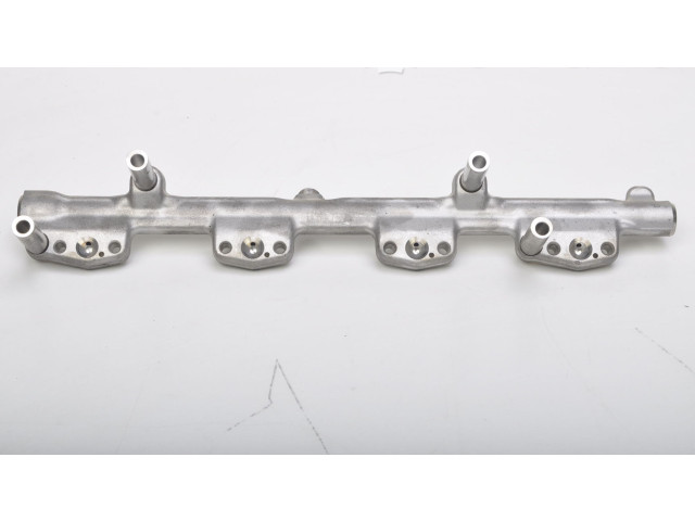 Магистральная трубка топлива