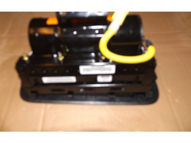 Подушка безопасности пассажира    KIA Rio