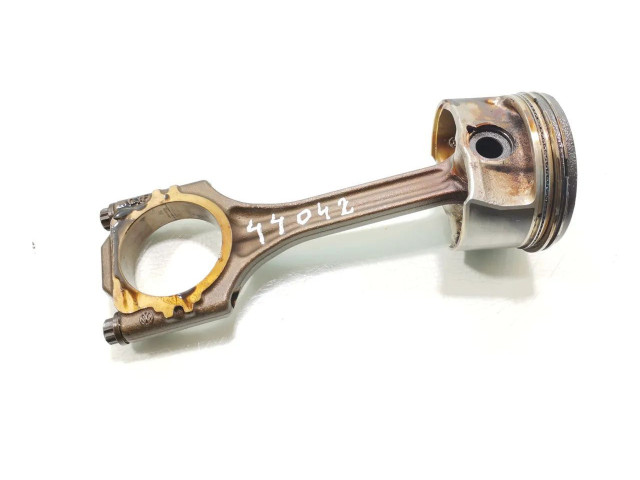 Поршень с шатуном CBZB Skoda Fabia Mk2 (5J)