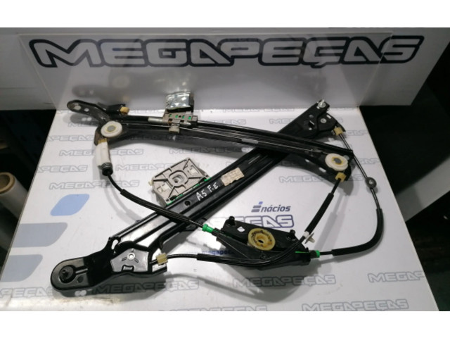 Přístrojová deska Audi A5 Sportback 8TA 2009 8T8837461