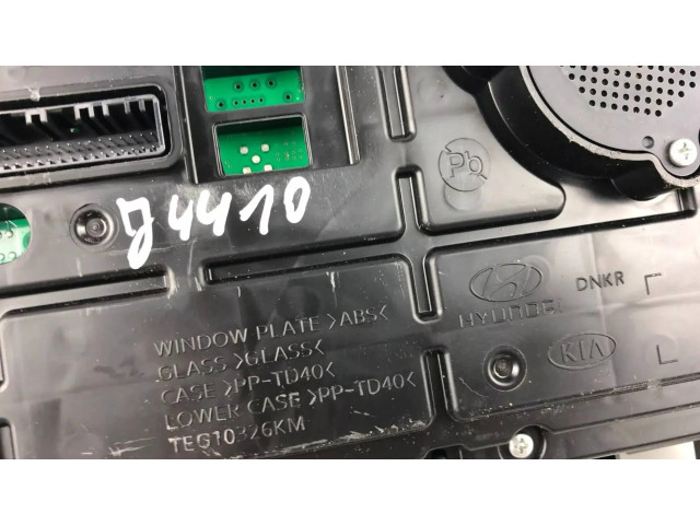 Přístrojová deska Hyundai i20 Active 2020 94023Q0012, 94023-Q0012