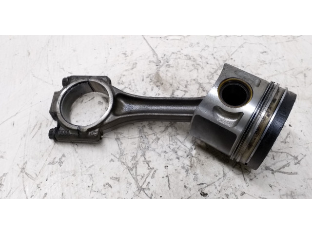  Поршень с шатуном    Ford Galaxy  