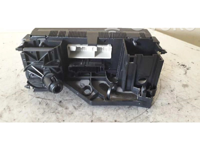 Блок управления климат-контролем    Volkswagen Caddy