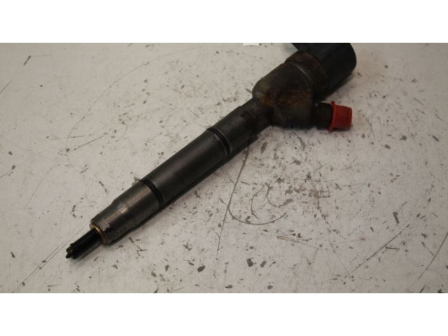 Форсунка 338002A900    KIA Ceed   