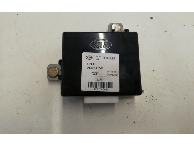 Блок управления двигателя 957003E100 KIA Sorento