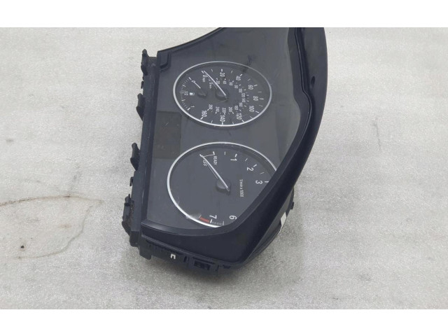 Přístrojová deska BMW 1 F20 F21 2015 17649411