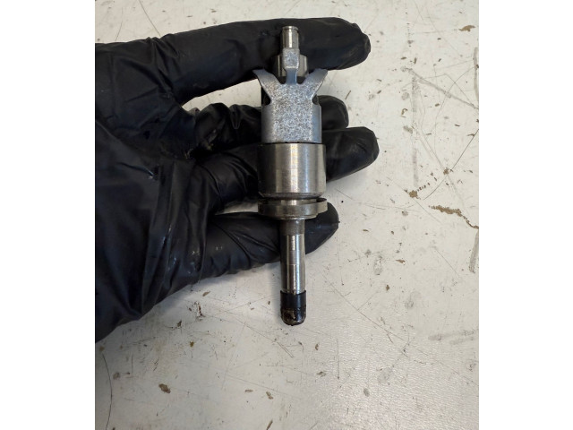 Vstřikovač Mazda 2