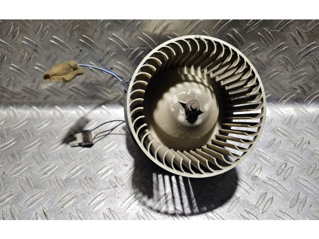 Вентилятор печки Mazda 626