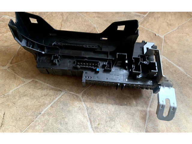 Pojistková skříňka 016706581 Mercedes-Benz C W204 2012