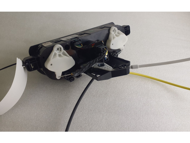 Блок управления климат-контролем WQT100C050, 275702920R   Dacia Spring