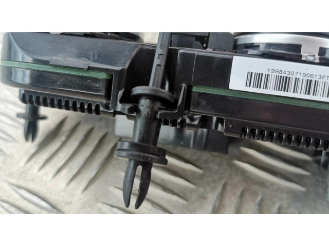 Блок управления климат-контролем 5G0907044ER, 5HB01500712   Volkswagen PASSAT B8