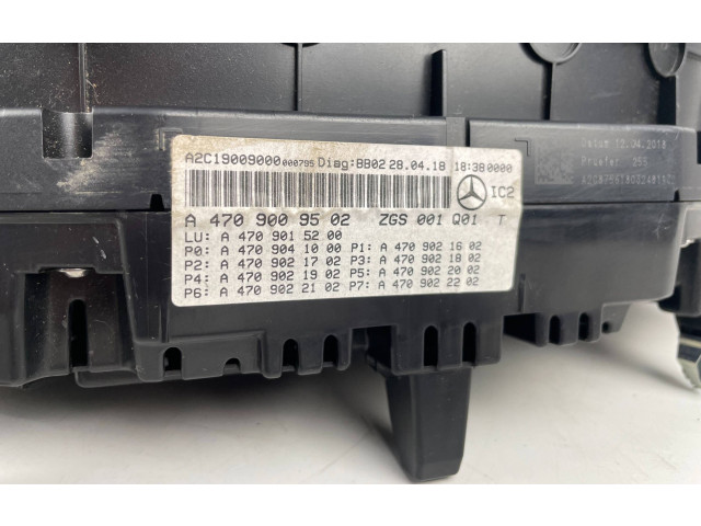 Панель приборов A4709009502   Mercedes-Benz X-class W470       