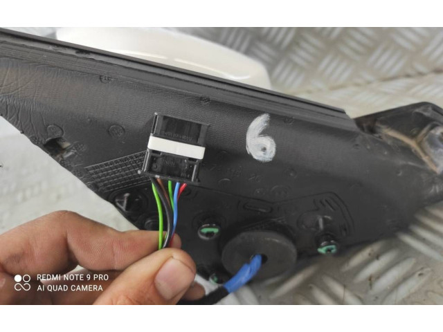 Zpětné zrcátko Peugeot 208 2021