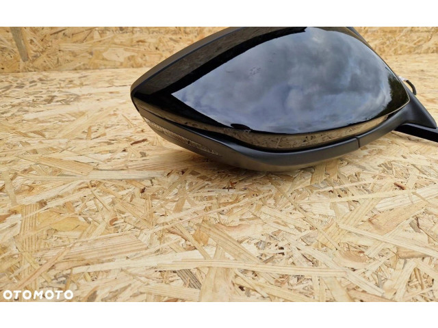 Зеркало электрическое Audi e-tron - года