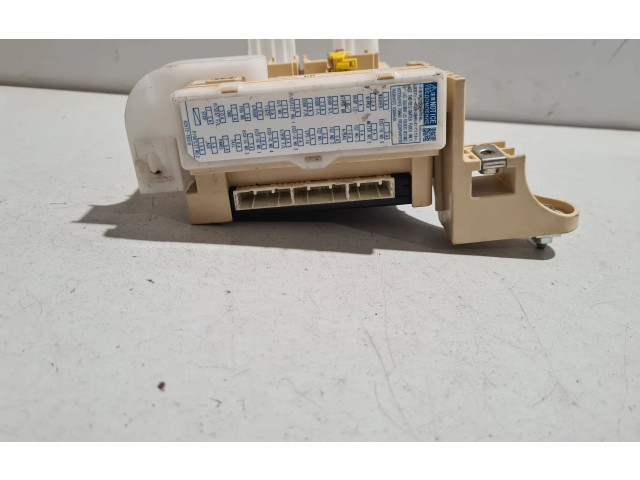 Блок предохранителей 8922178010 Lexus NX