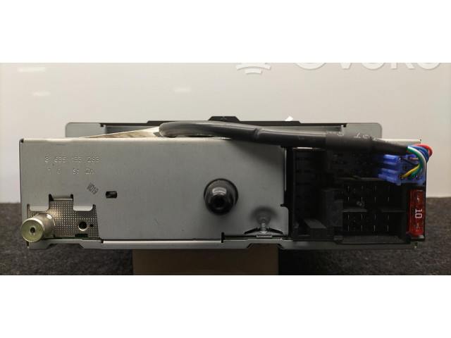 Поршень Радио/ проигрыватель CD/DVD / навигация 940A4000 156101806  Alfa Romeo Giulietta  