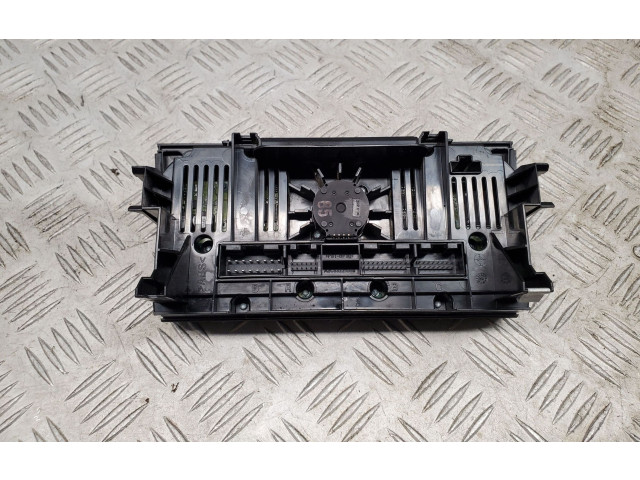 Блок управления климат-контролем 8U0820043E Audi Q3 8U