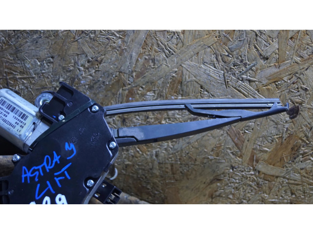 Моторчик заднего дворника 13395013 Vauxhall Astra J