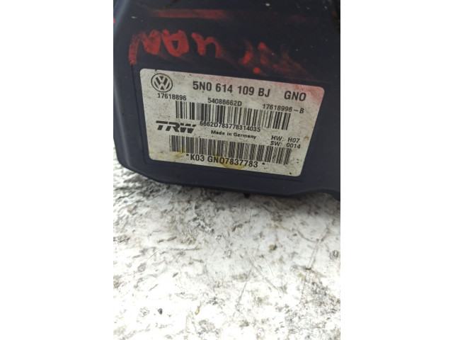 Jednotka ABS Volkswagen Tiguan 2014