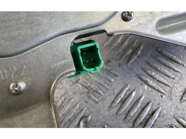 Моторчик заднего дворника     Subaru Forester SH