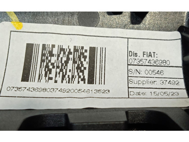 Руль Jeep Renegade  2014 -  года 07357436980      