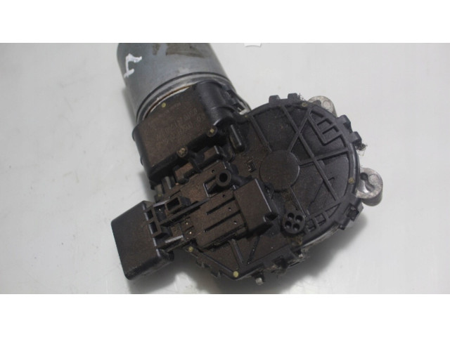 Двигатель стеклоочистителей