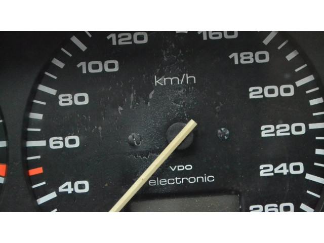 Панель приборов    Volkswagen Corrado       