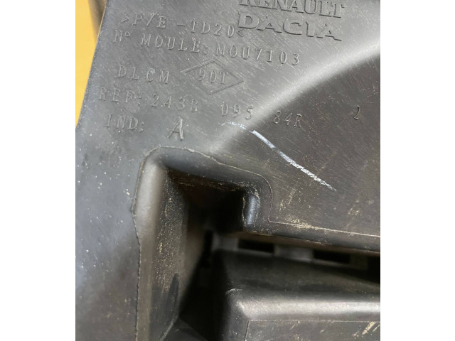 Блок предохранителей 243809584r Dacia Dokker