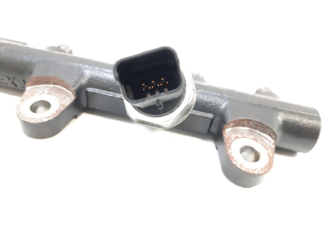 Vstřikovací lišta 160560065, H8201225030 Mercedes-Benz Citan W415 pro naftový motor 1.5