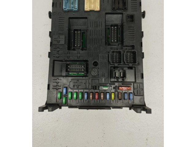 Блок предохранителей 966405918002 Citroen C4 I