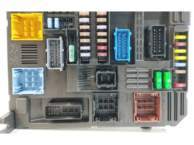 Pojistková skříňka Řídící jednotka BSM 9832880380 Opel Corsa F 2021