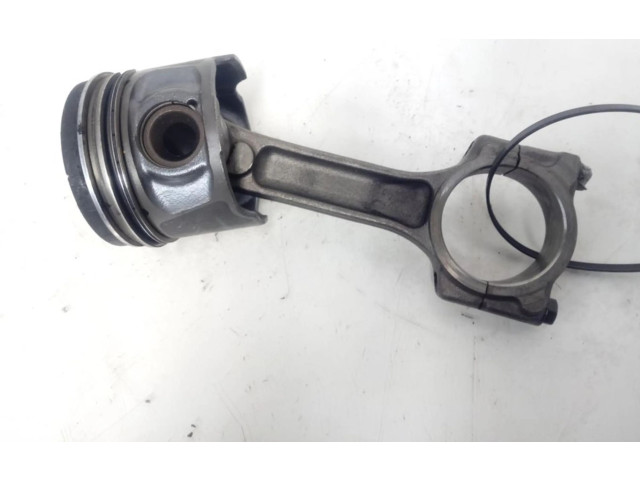 Поршень с шатуном Renault Clio II