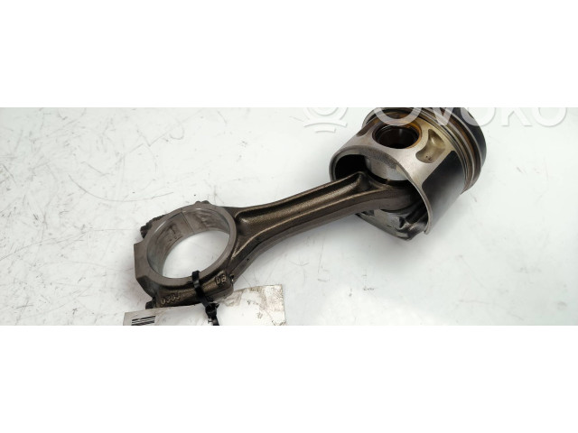 Píst    Volkswagen Transporter - Caravelle T5    FJL 