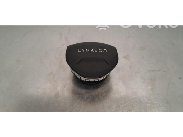 Подушка безопасности водителя    Lynk & co 01