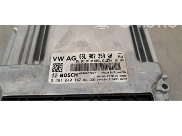 Блок управления двигателя 05L907309AH Skoda Octavia Mk4