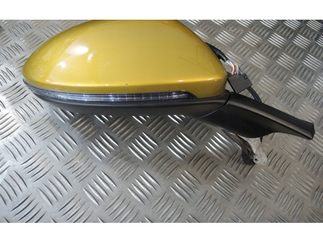 Зеркало электрическое Volkswagen Golf VII 2013 - 2019 года