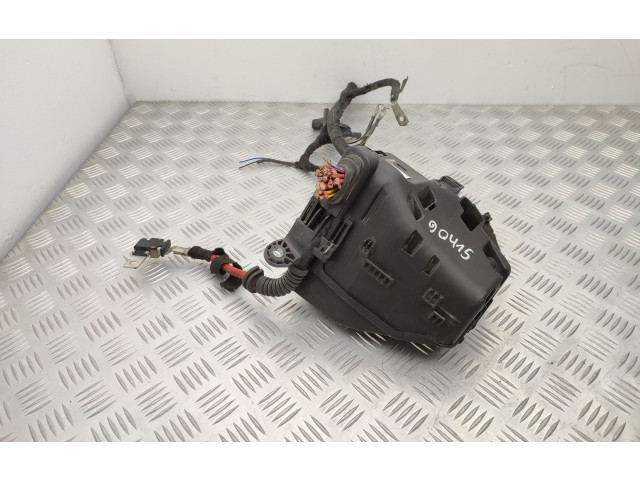 Блок предохранителей    Volvo XC70    