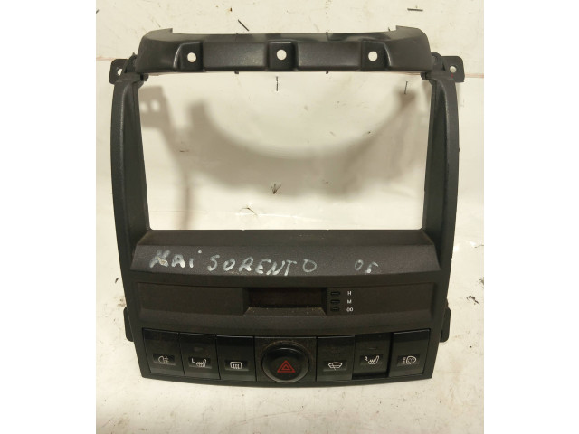 Дисплей    945003E160   KIA Sorento