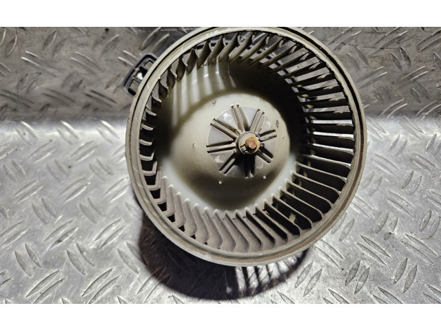 Вентилятор печки 0130111191 Mitsubishi Carisma