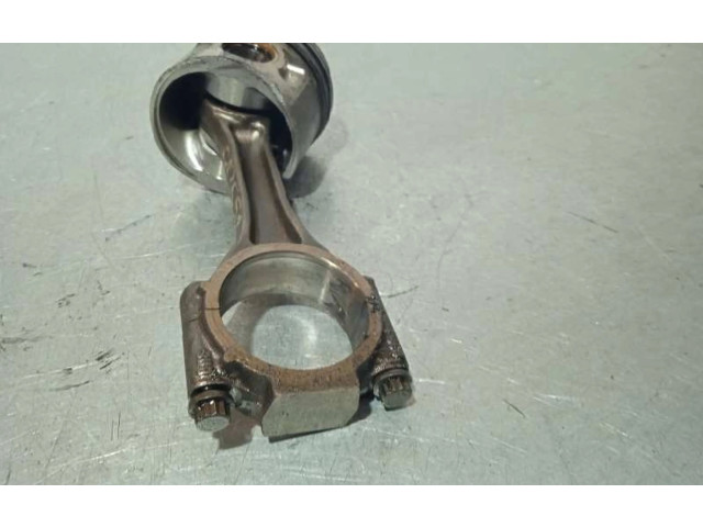 Поршень BKD Volkswagen Golf SportWagen