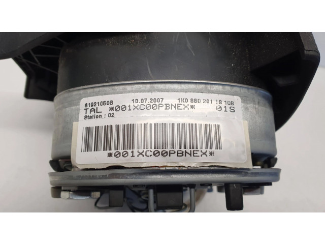 Подушка безопасности водителя 1K0880201BS, X3N8J003XT00   Volkswagen Golf V